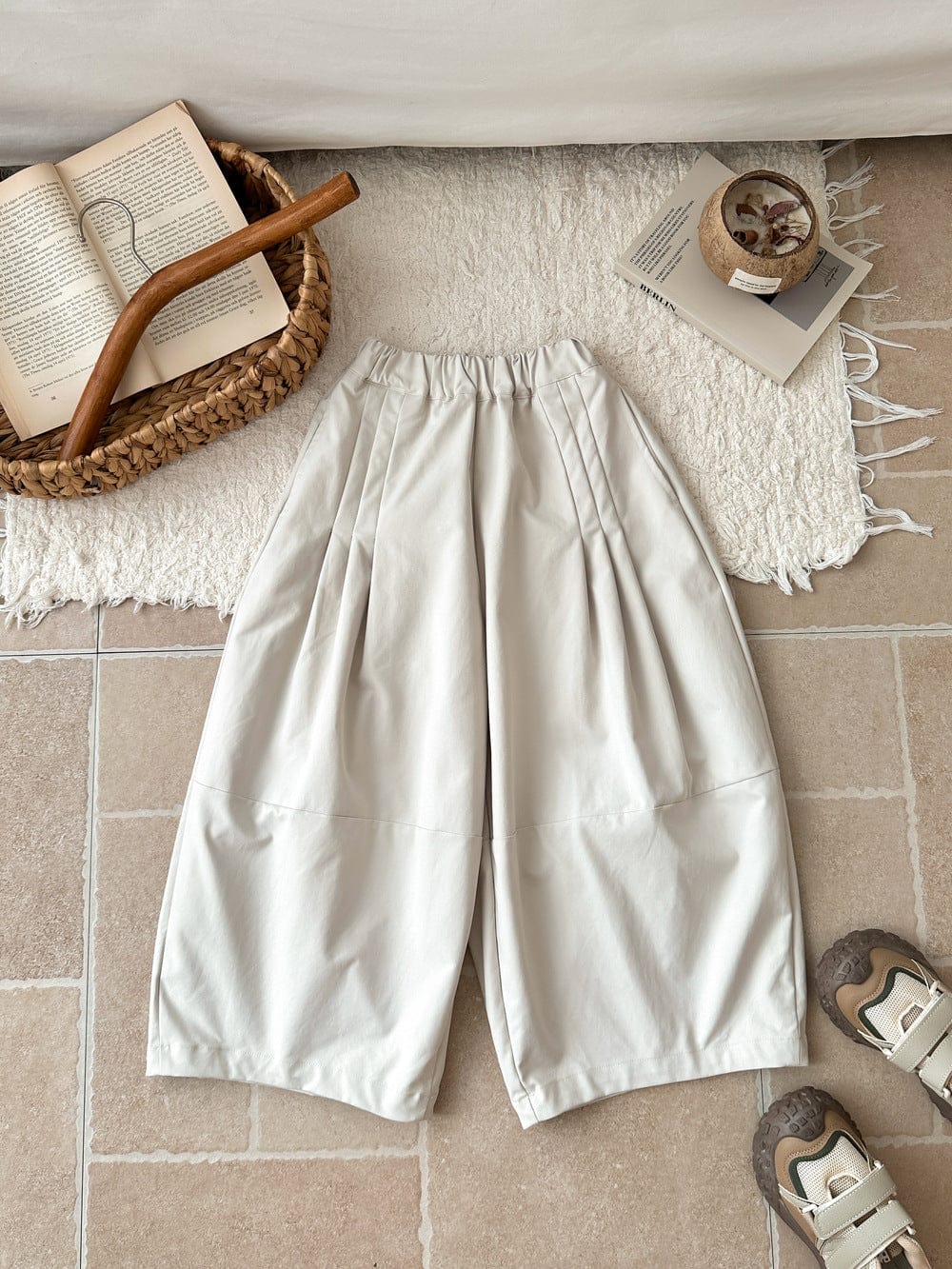 ロングパンツ・スウェットパンツ Off-White / 90cm ピンタック切り替えワイドガウチョパンツ【mh0010772】