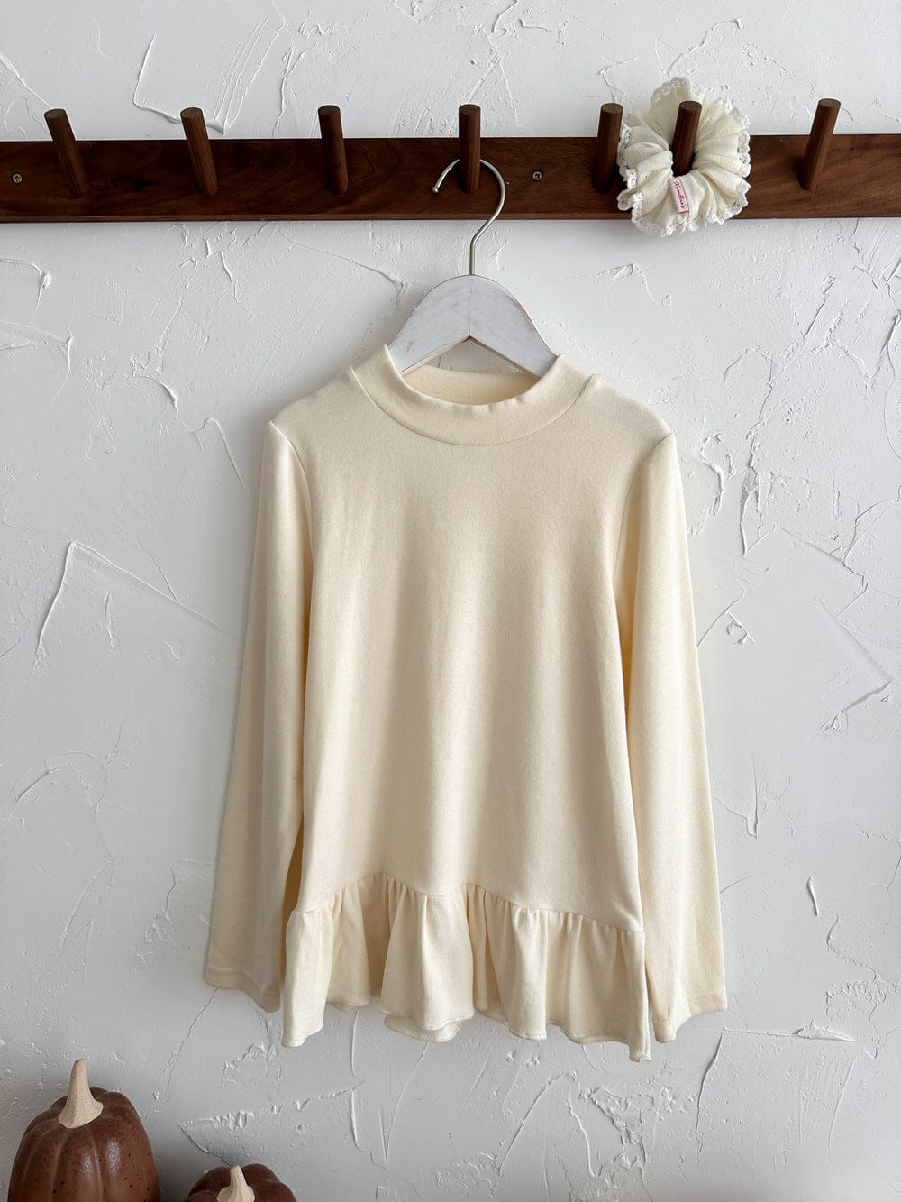 長袖Tシャツ Beige / 90cm フリルメロウハイネック長袖Tシャツ 無地カットソートップス【mh0010776】