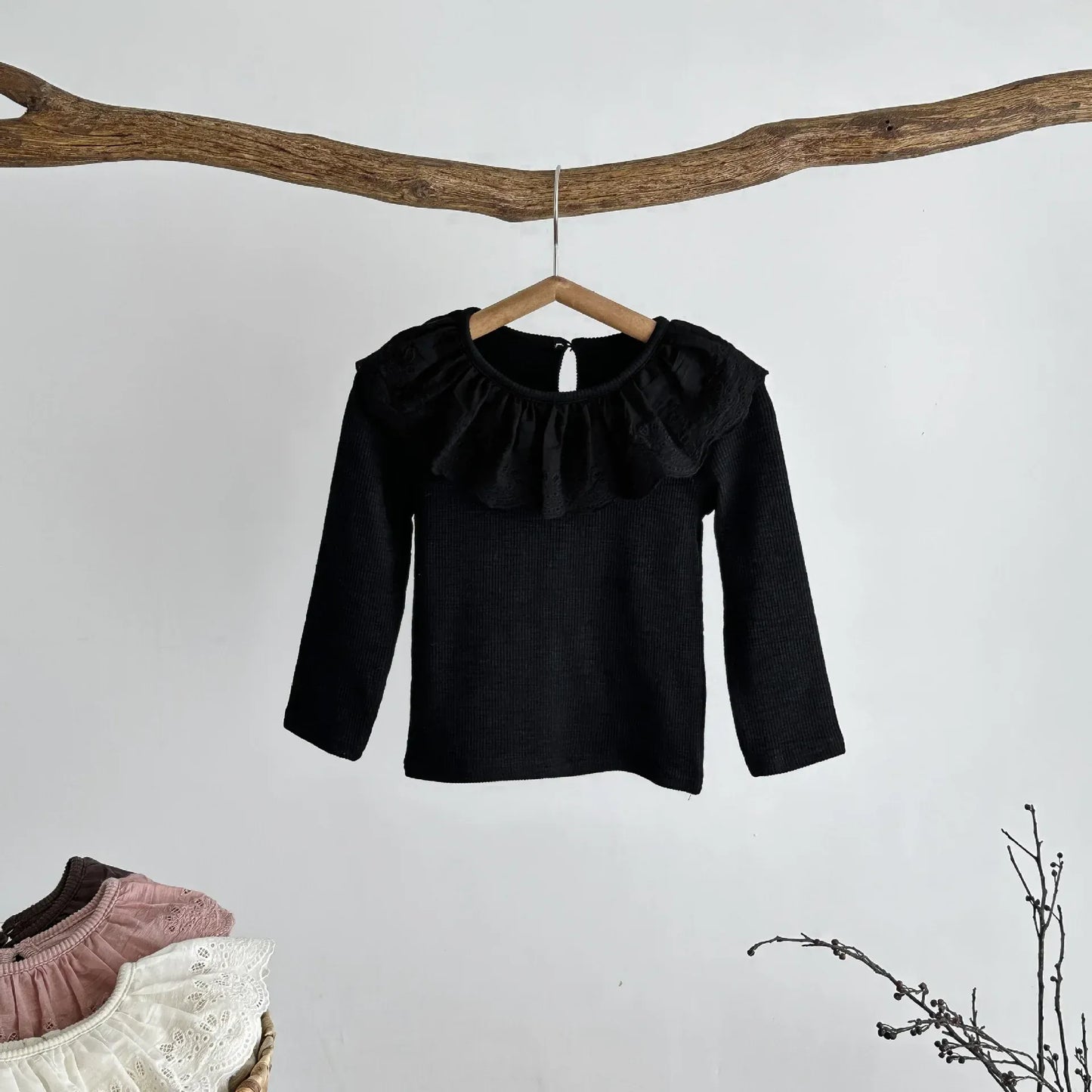 長袖Tシャツ Black / 90cm 1-2y キッズトップス レースラッフル襟長袖Tシャツ 4カラー【mh0007365】