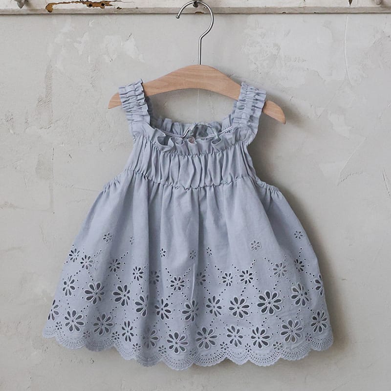Lace Embroidered Cami 刺繍 チュニックキャミソール【mh0012980】 Blue / 90cm Strawberry Coral タンクトップ・キャミソール・ノースリーブトップス
