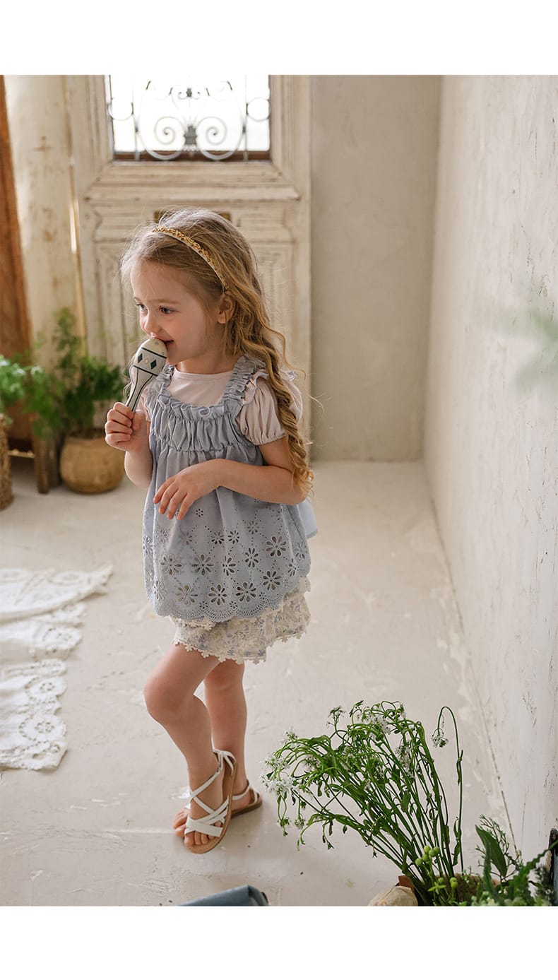 Lace Embroidered Cami 刺繍 チュニックキャミソール【mh0012980】 Strawberry Coral タンクトップ・キャミソール・ノースリーブトップス