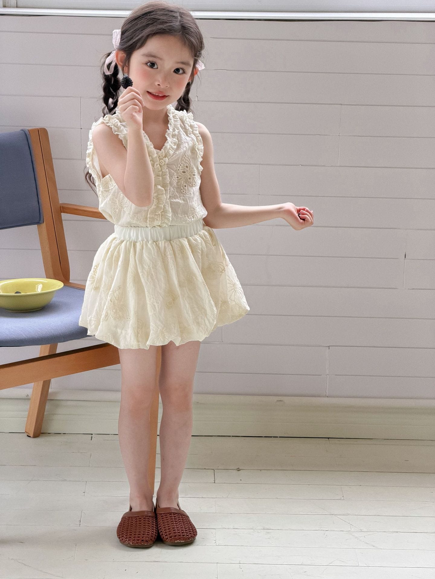 Lace Embroidered Cotton Two-Piece Set レースフリル ノースリーブブラウス パンツインスカート セット【mh0013304】 Mu Zika ノースリーブセットアップ