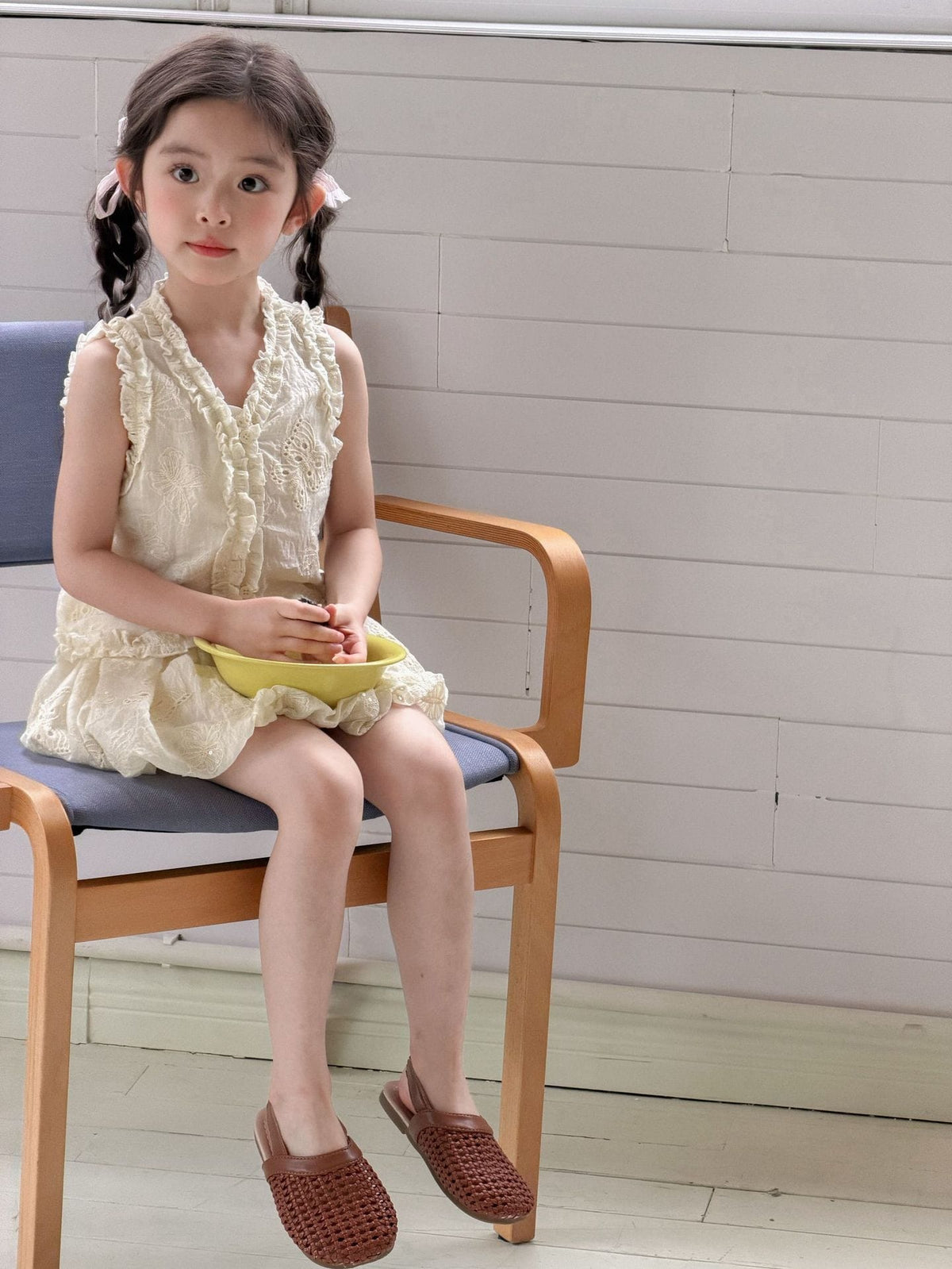 Lace Embroidered Cotton Two-Piece Set レースフリル ノースリーブブラウス パンツインスカート セット【mh0013304】 Mu Zika ノースリーブセットアップ