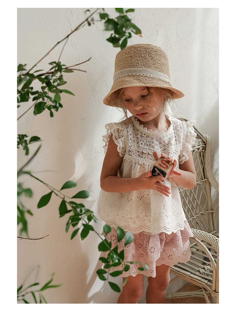Lace Embroidered Shorts 刺繍 レースショートパンツ【mh0012979】 Strawberry Coral ハーフパンツ・ショートパンツ