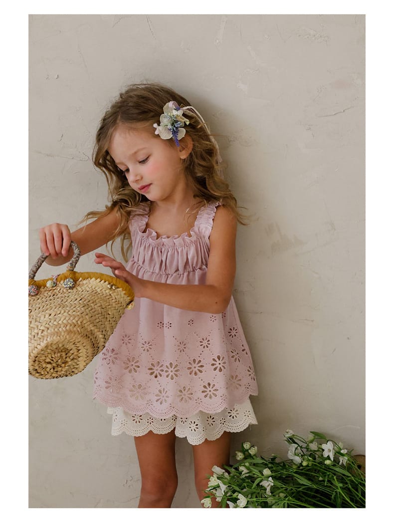 Lace Embroidered Shorts 刺繍 レースショートパンツ【mh0012979】 Strawberry Coral ハーフパンツ・ショートパンツ