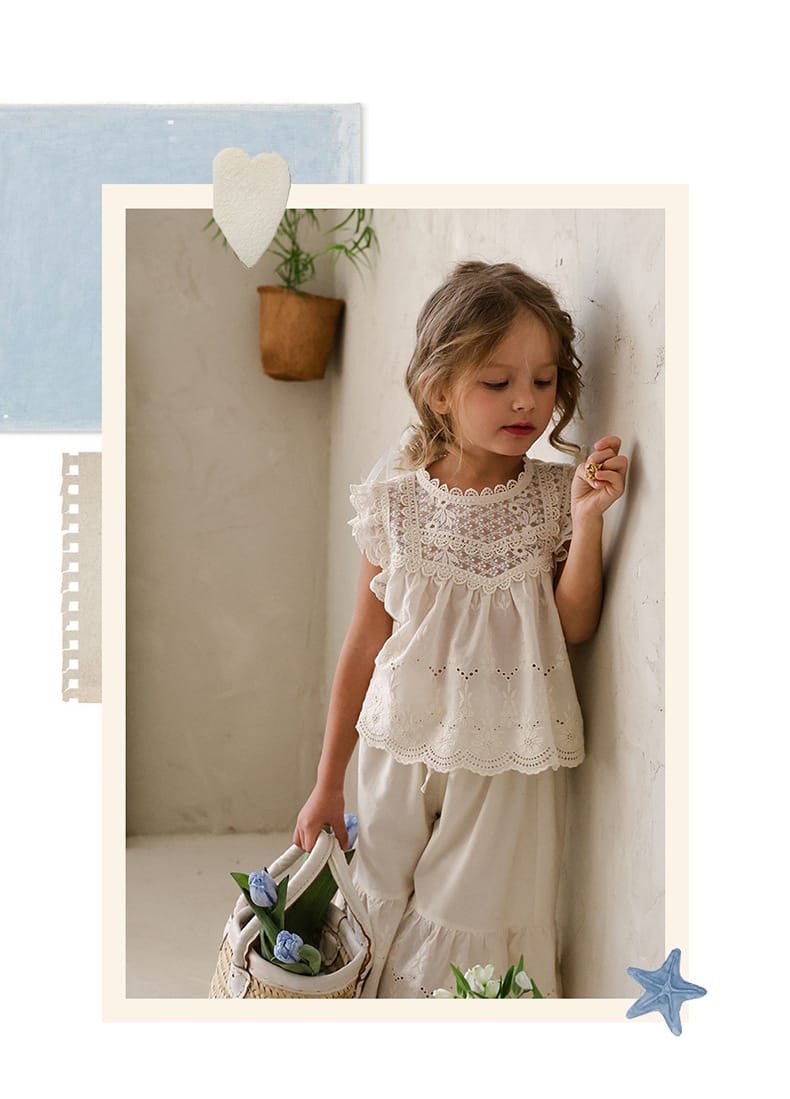 Lace Embroidered Sleeveless Tee 刺繍レース ノースリーブTシャツ【mh0012991】 Strawberry Coral タンクトップ・キャミソール・ノースリーブトップス