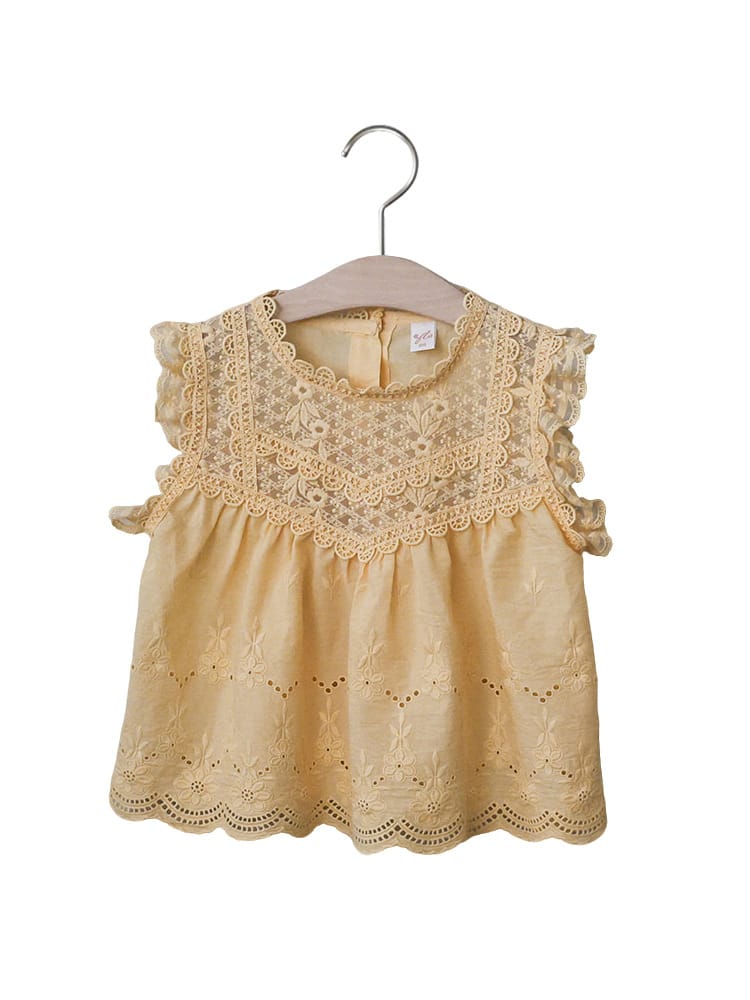 Lace Embroidered Sleeveless Tee 刺繍レース ノースリーブTシャツ【mh0012991】 Strawberry Coral タンクトップ・キャミソール・ノースリーブトップス