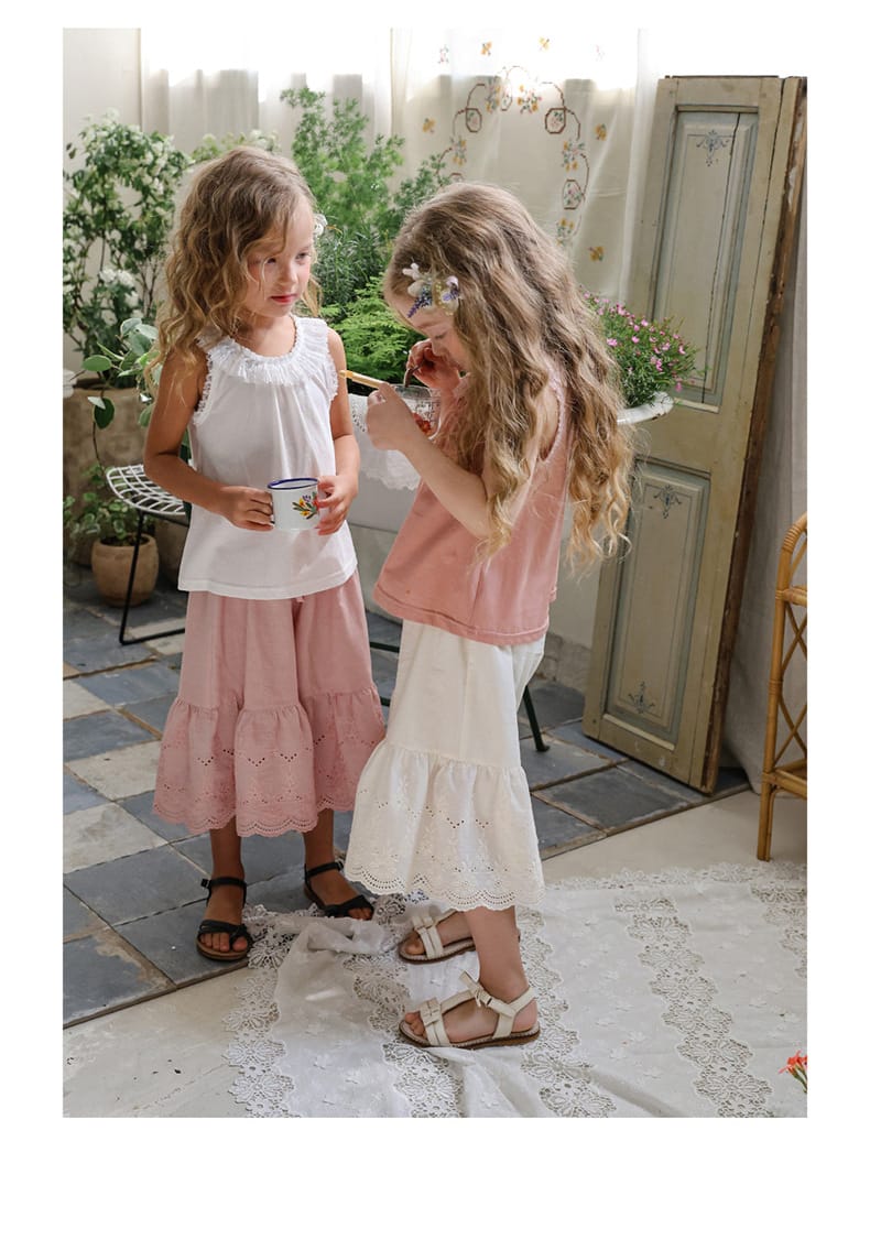 Lace Hem Wide-Leg Pants 刺繍レース ガウチョパンツ【mh0012990】 Strawberry Coral ロングパンツ・スウェットパンツ