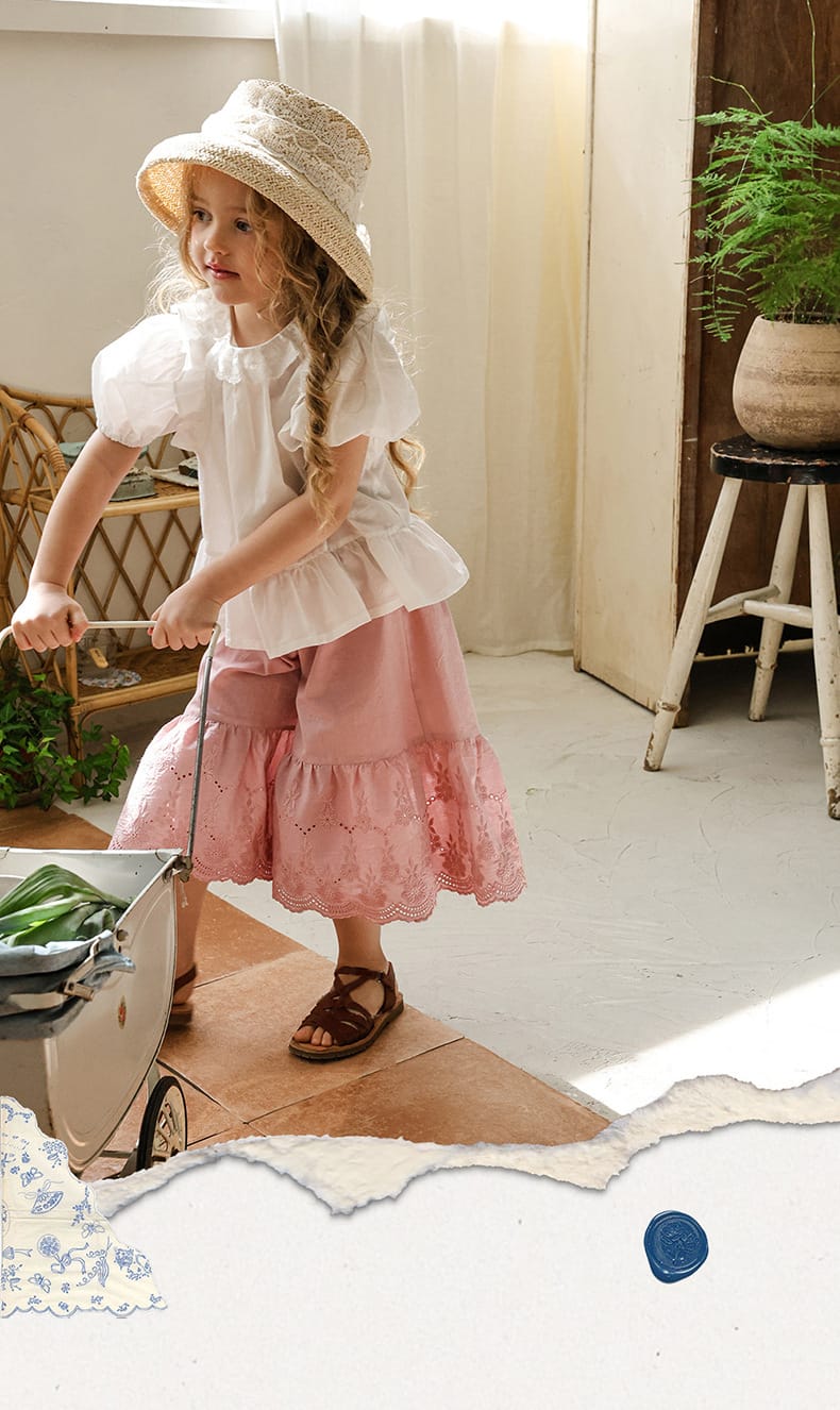 Lace Hem Wide-Leg Pants 刺繍レース ガウチョパンツ【mh0012990】 Strawberry Coral ロングパンツ・スウェットパンツ