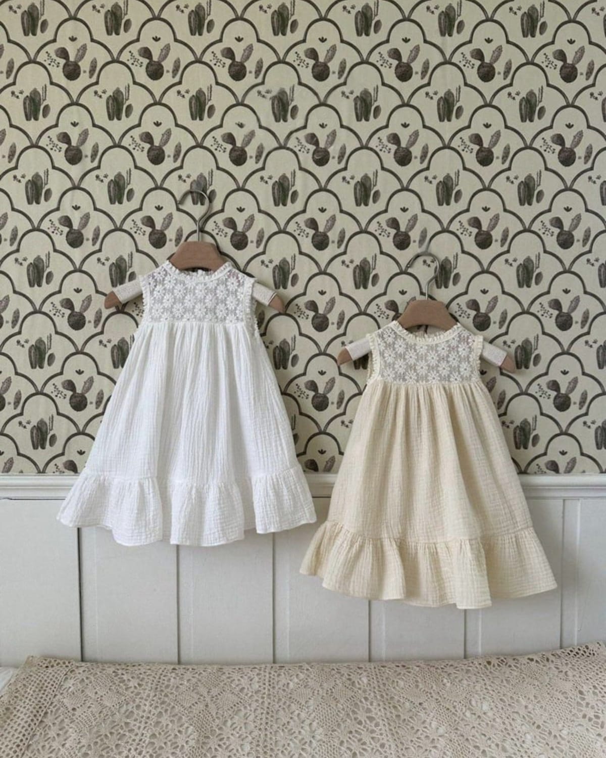 Lace Patchwork Gauze Dress シアーレース ノースリーブワンピース【mh0013108】 BBAMMA ノースリーブワンピース
