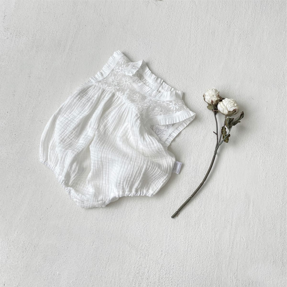 Lace Splicing Gauze Romper シアーレース ノースリーブロンパース【mh0013107】 BBAMMA ノースリーブロンパース