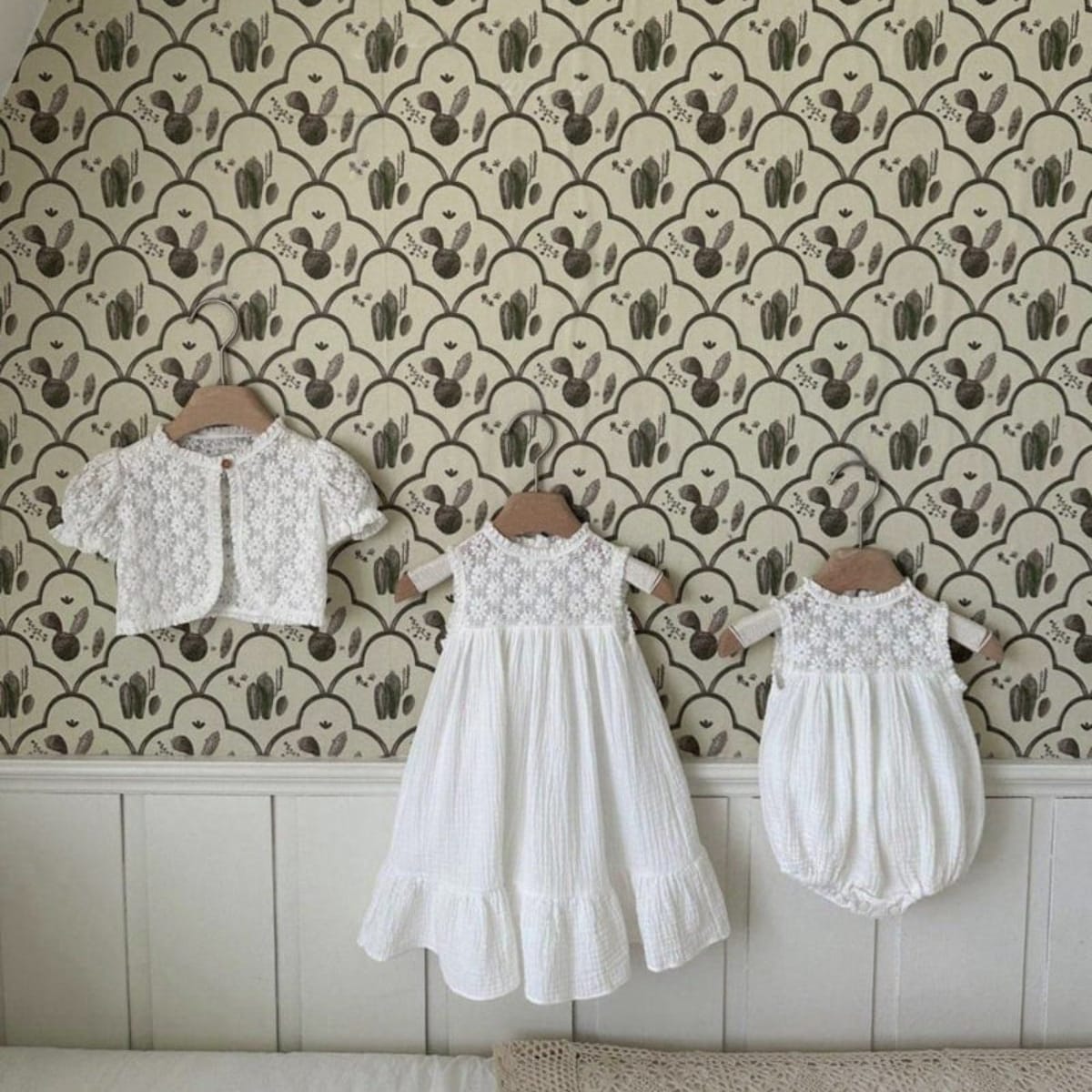 Lace Splicing Gauze Romper シアーレース ノースリーブロンパース【mh0013107】 BBAMMA ノースリーブロンパース