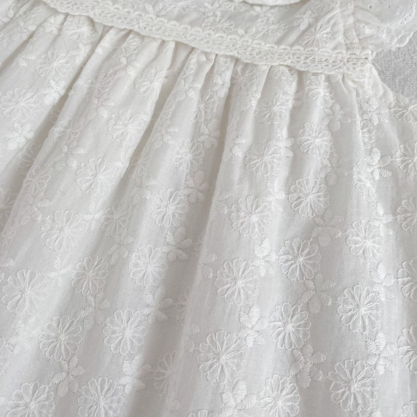 Lace Trim Doll Collar Romper Dress ラッフル ロンパース ミモレ丈ワンピース【mh0013160】 Aeg babyi ノースリーブロンパース