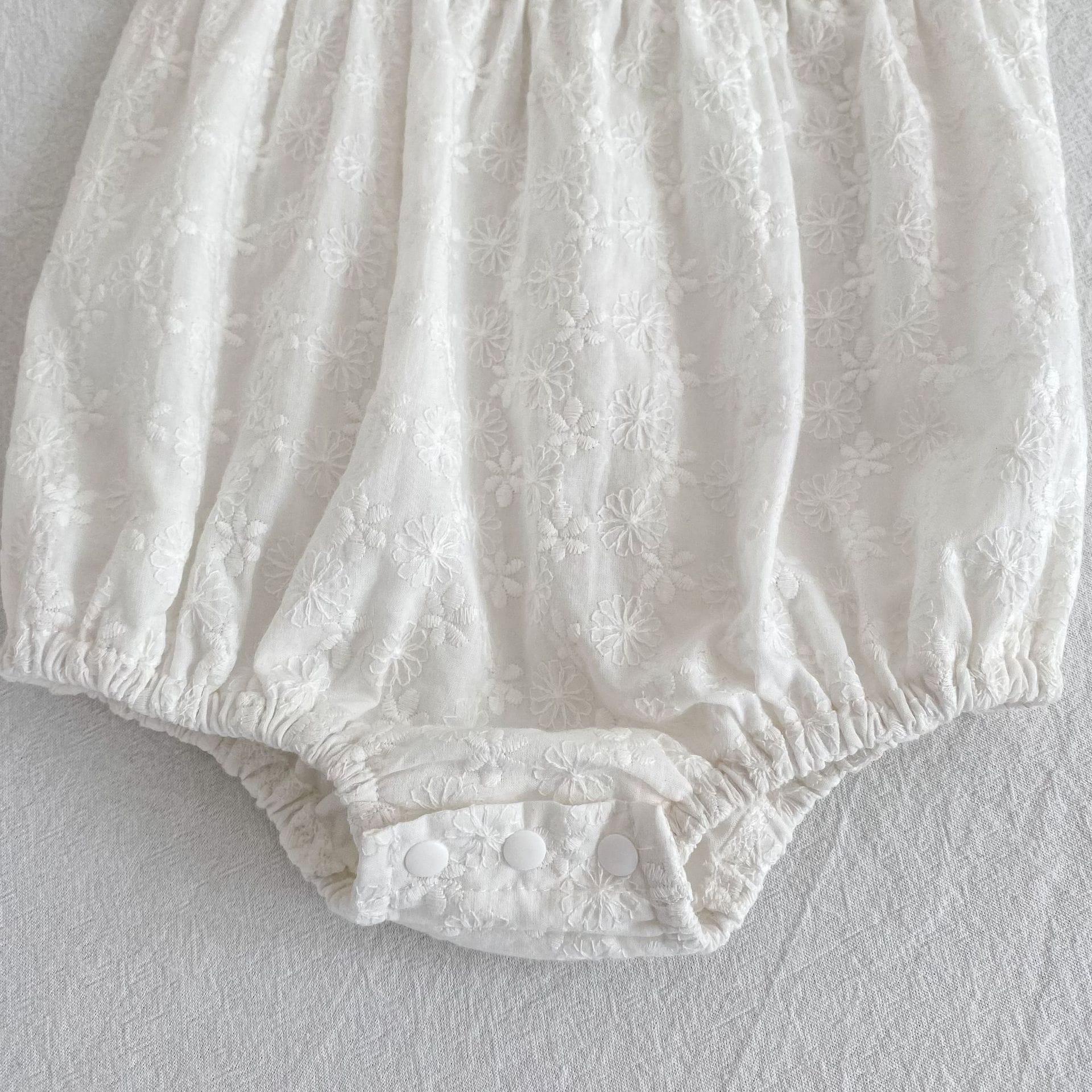 Lace Trim Doll Collar Romper Dress ラッフル ロンパース ミモレ丈ワンピース【mh0013160】 Aeg babyi ノースリーブロンパース
