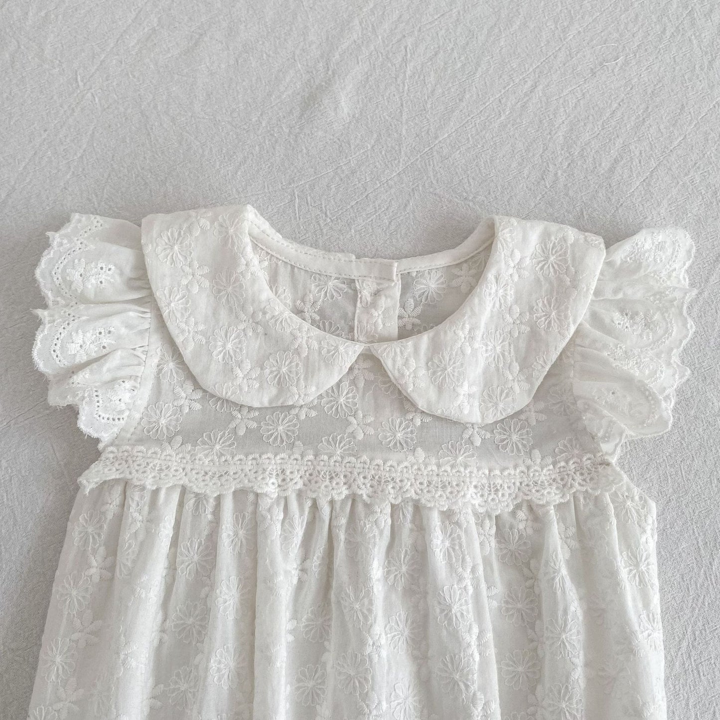 Lace Trim Doll Collar Romper Dress ラッフル ロンパース ミモレ丈ワンピース【mh0013160】 Aeg babyi ノースリーブロンパース