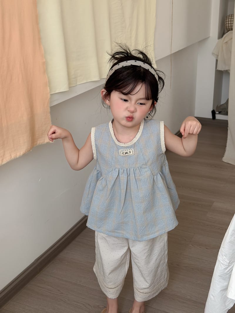Lace Trim Plaid Sleeveless Top レース刺繍 チェック ノースリーブブラウス【mh0012753】 MaiTianJi タンクトップ・キャミソール・ノースリーブトップス
