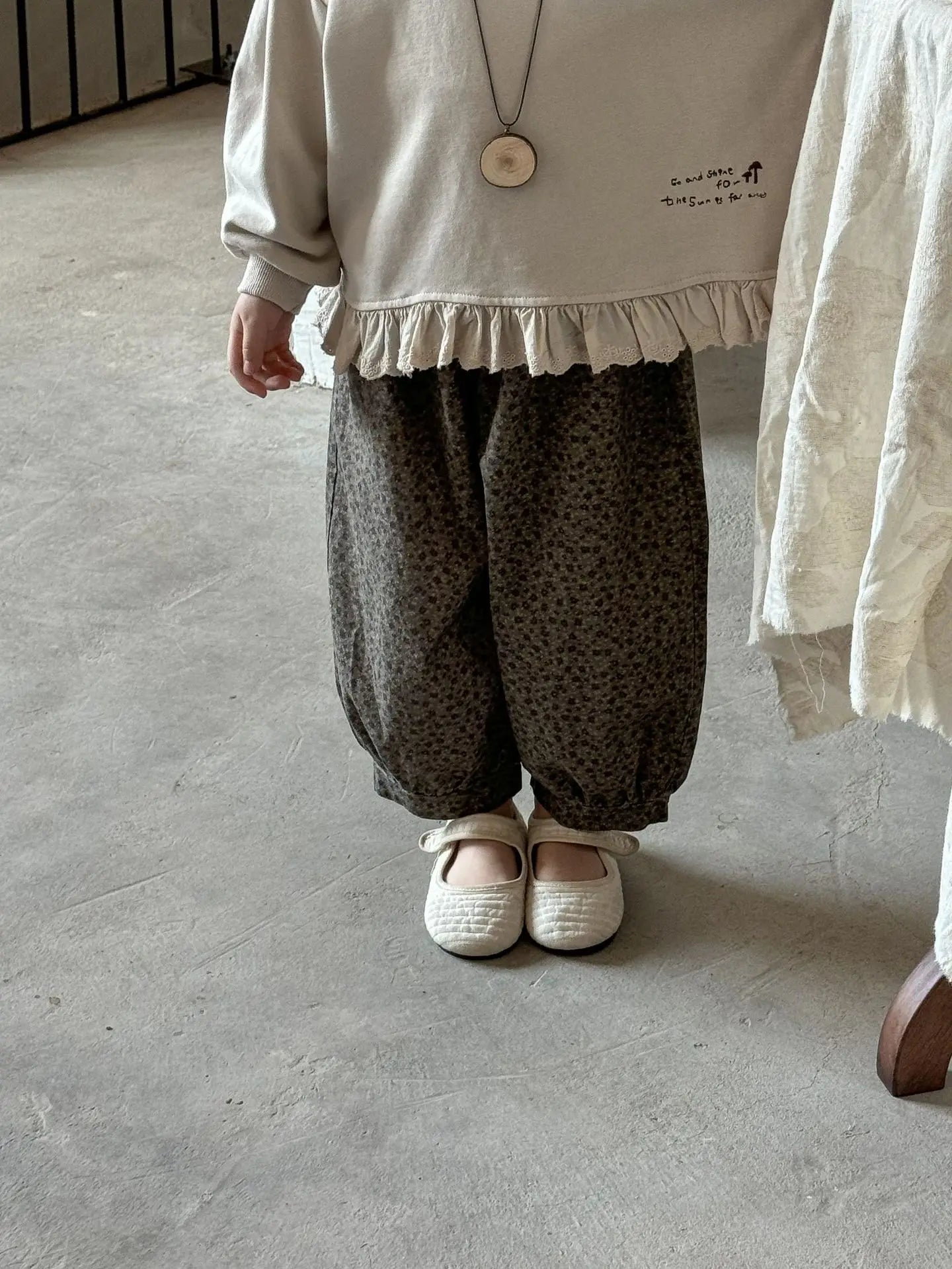 ロングパンツ・スウェットパンツ キッズパンツ フラワープリントルーズロングランタンパンツ【mh-0008938】