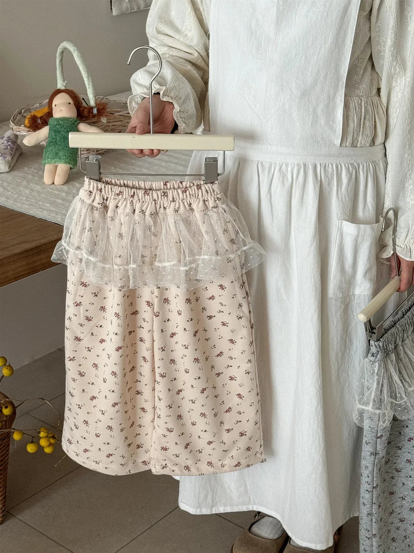 ロングパンツ・スウェットパンツ キッズパンツ チュチュチュールスカートパッチワークフラワープリントワイドルーズストレートパンツ【mh0008939】