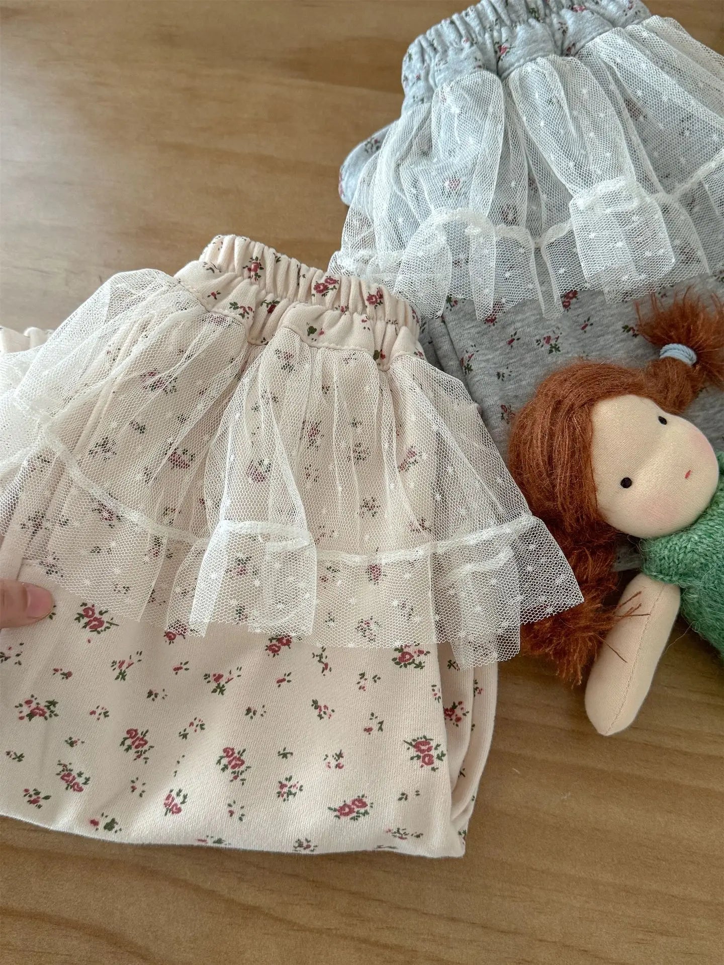 ロングパンツ・スウェットパンツ キッズパンツ チュチュチュールスカートパッチワークフラワープリントワイドルーズストレートパンツ【mh0008939】