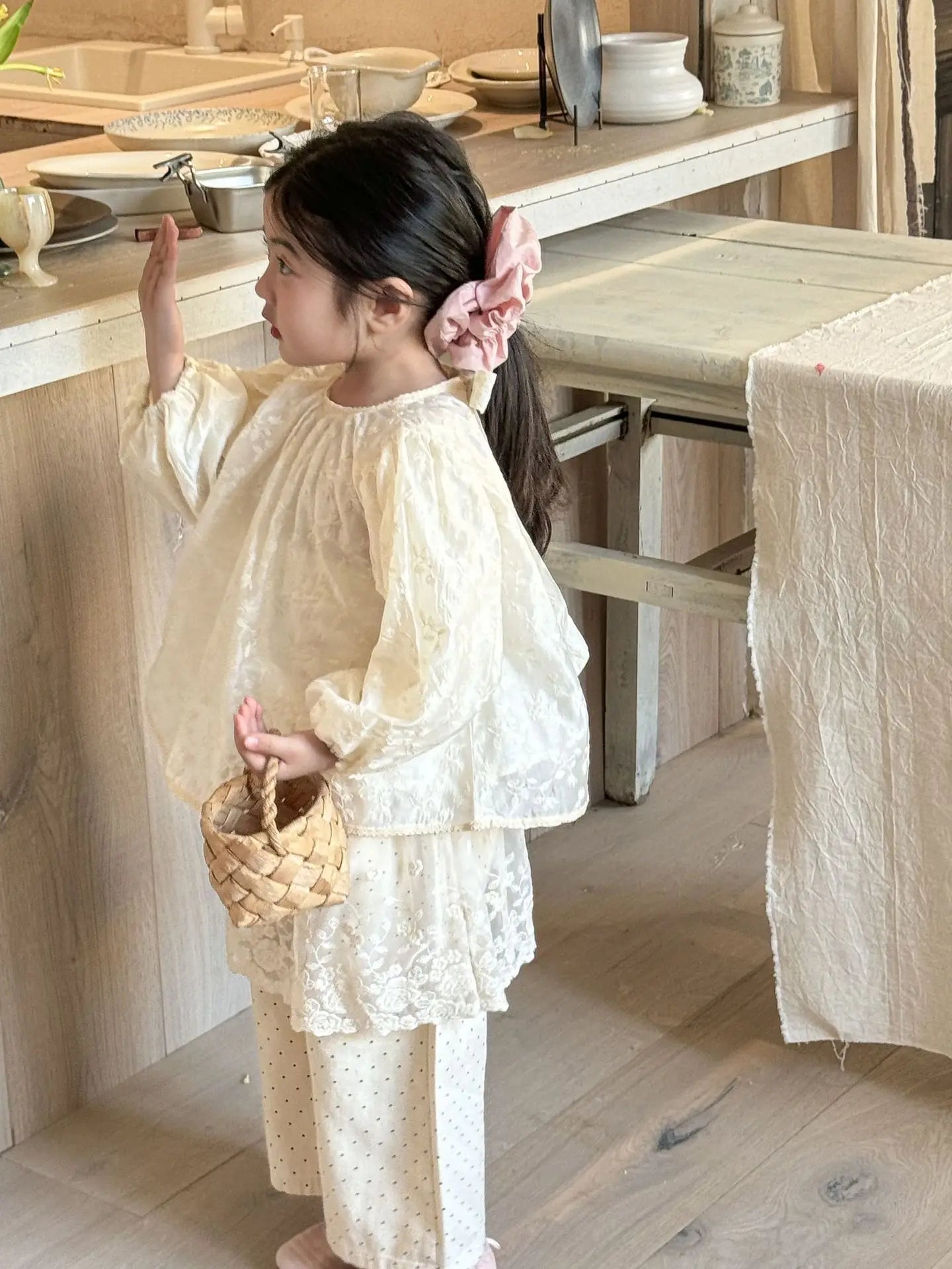 長袖シャツ・ブラウス キッズトップス フラワー刺繍長袖パフスリーブブラウス【mh0008946】