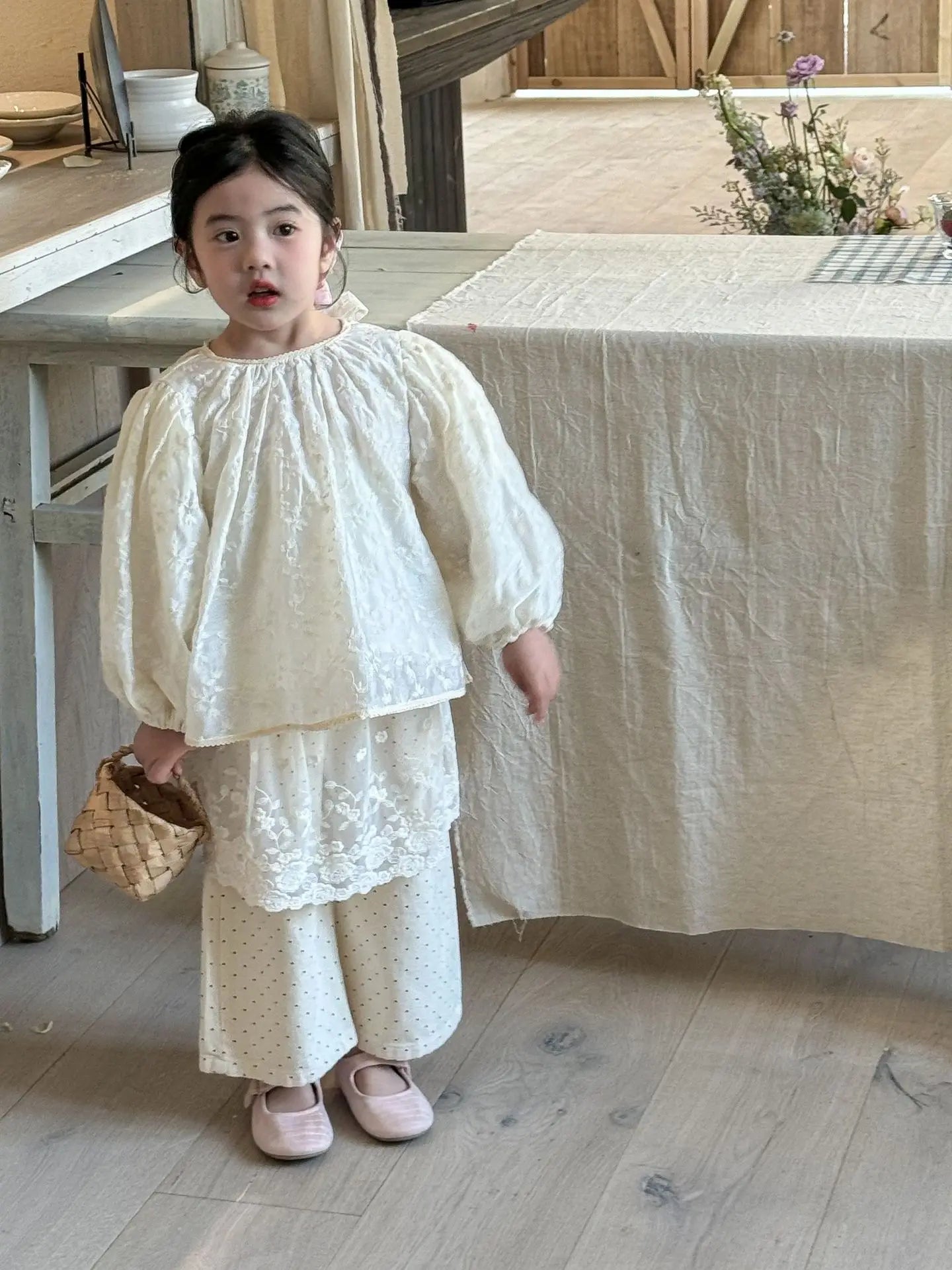 長袖シャツ・ブラウス キッズトップス フラワー刺繍長袖パフスリーブブラウス【mh0008946】