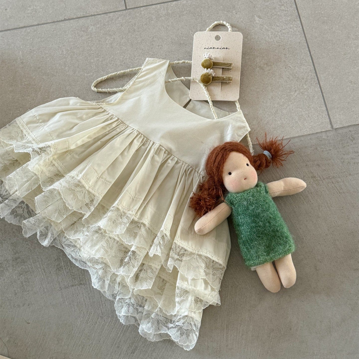 タンクトップ・キャミソール・ノースリーブトップス マルチレイヤードレースノースリーブチュニックブラウス【mh0009221】