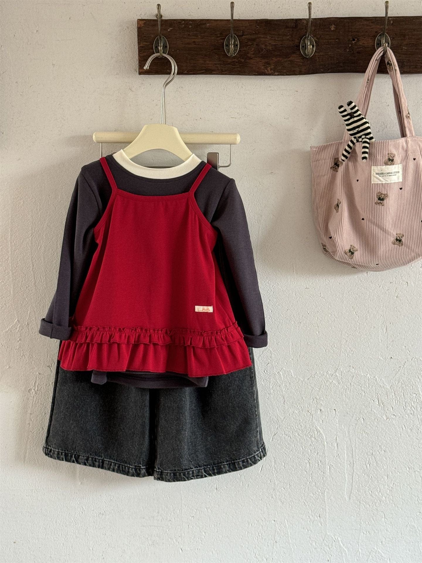 タンクトップ・キャミソール・ノースリーブトップス 裾フリルキャミソールチュニックトップス【mh0010531】