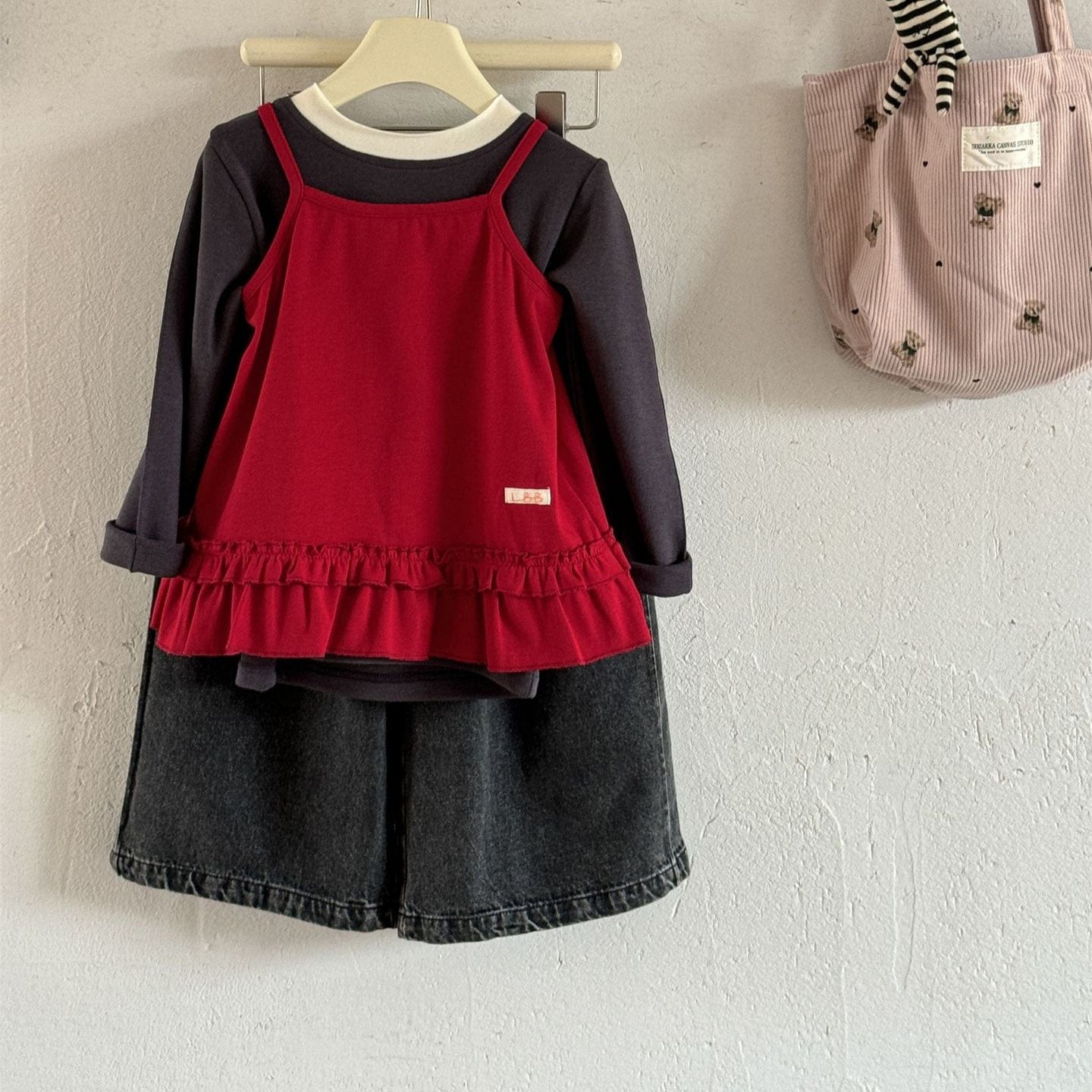 タンクトップ・キャミソール・ノースリーブトップス 裾フリルキャミソールチュニックトップス【mh0010531】