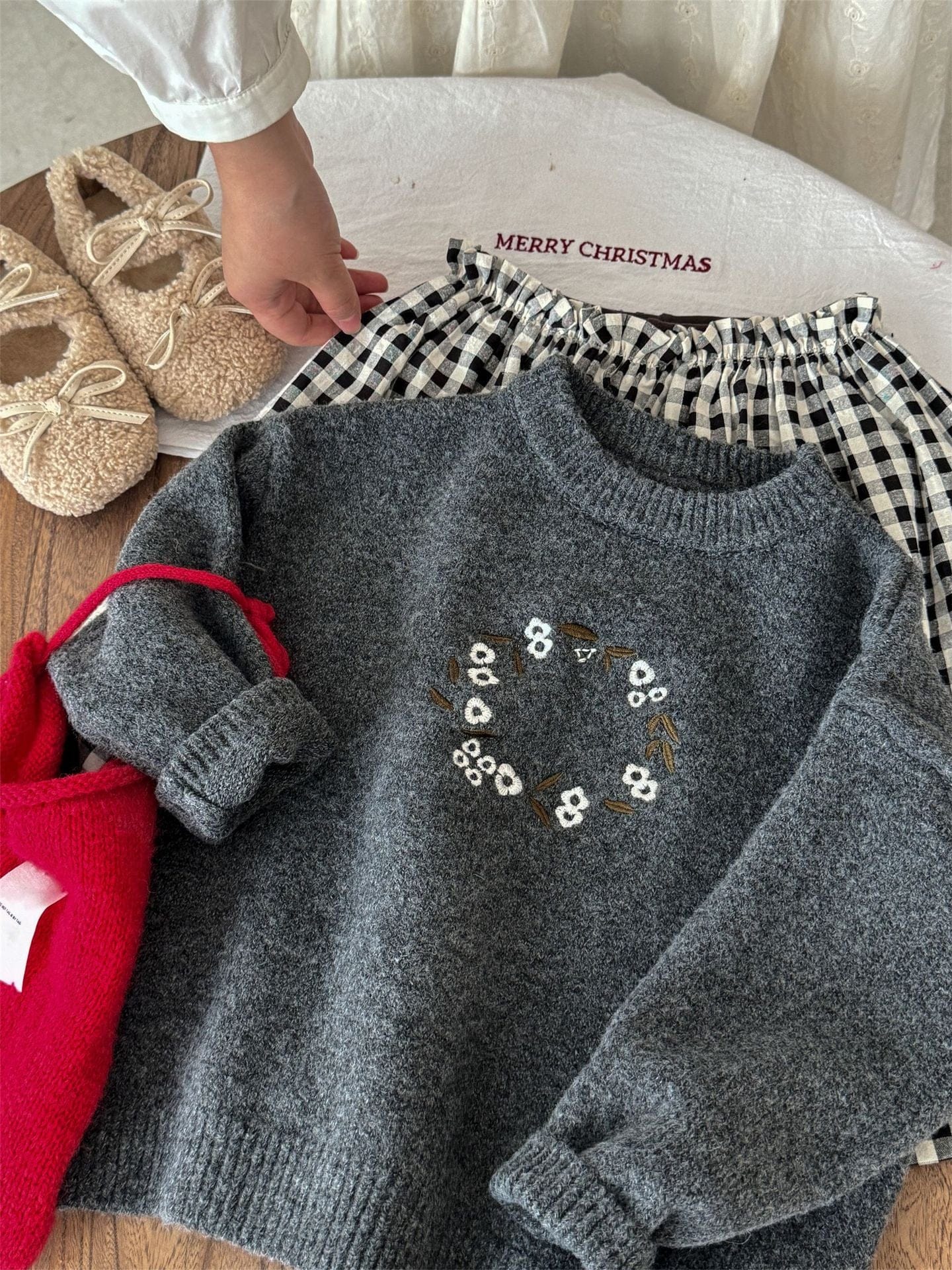 ニット・セーター フラワー刺繍ニットセータートップス【mh0010535】