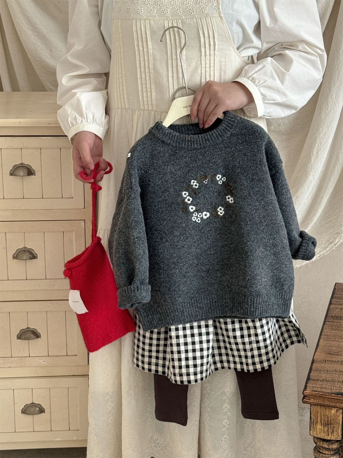 ニット・セーター フラワー刺繍ニットセータートップス【mh0010535】