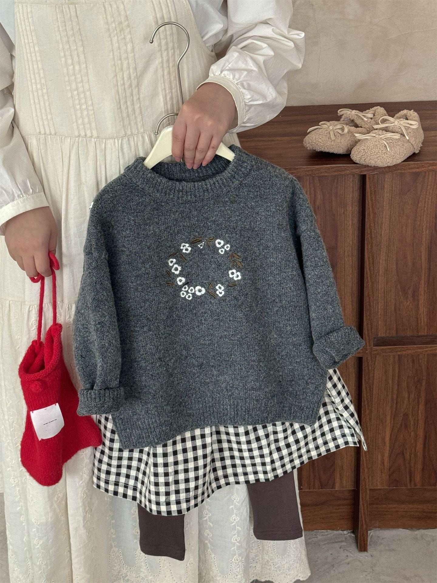 ニット・セーター フラワー刺繍ニットセータートップス【mh0010535】