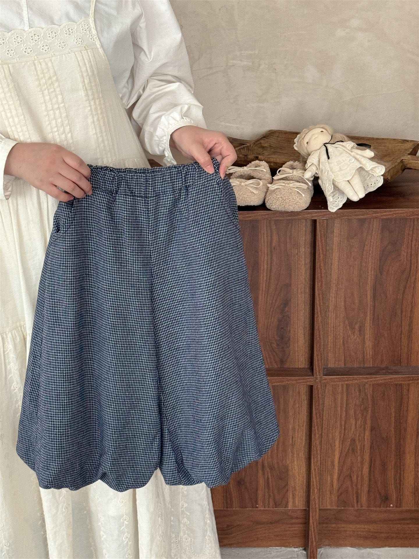 長袖セットアップ ニット前あきベスト/ラッフル襟長袖Tシャツ/ピンドットバルーンルーズロングパンツ【mh0010537】