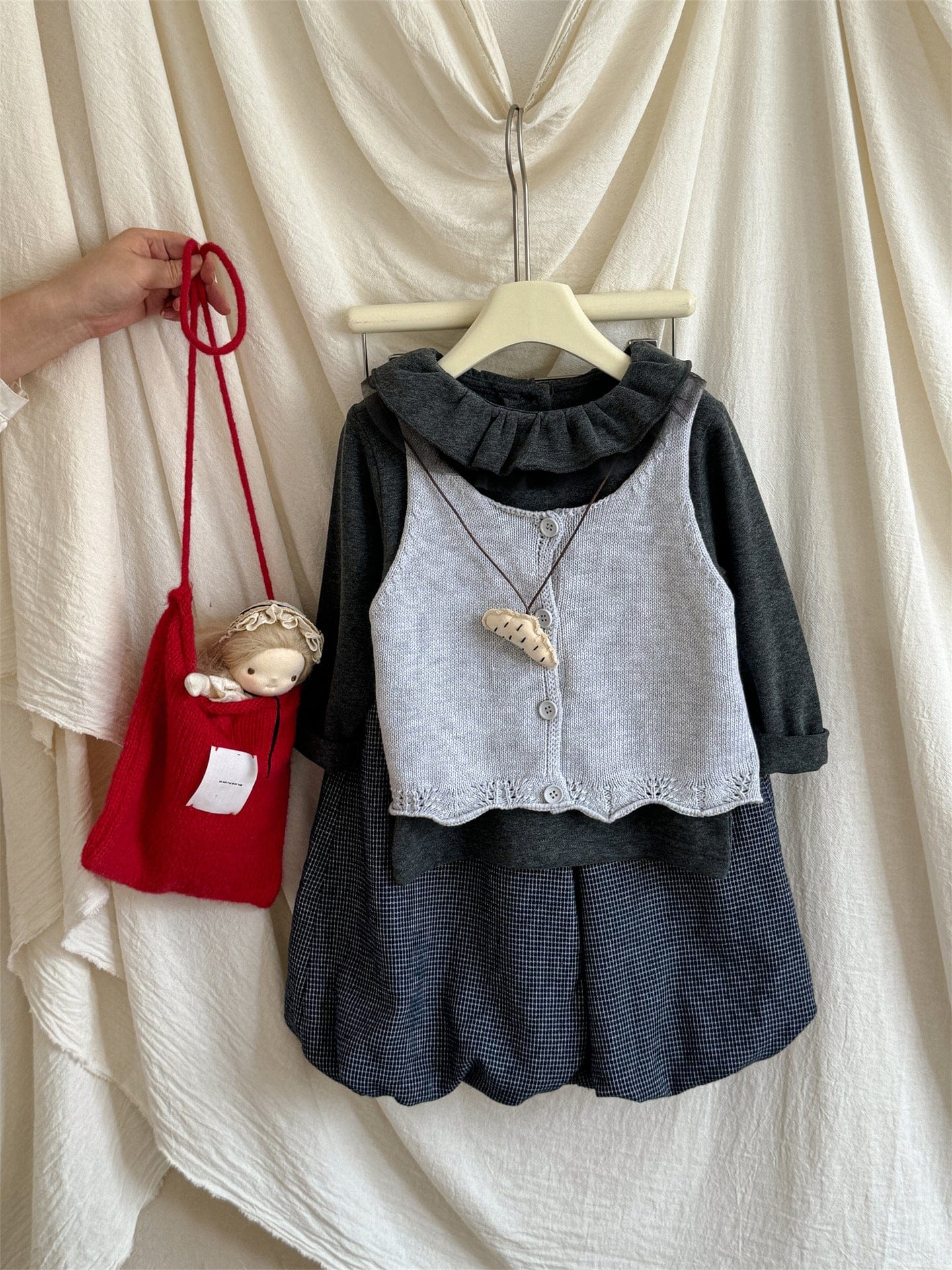 長袖セットアップ ニット前あきベスト/ラッフル襟長袖Tシャツ/ピンドットバルーンルーズロングパンツ【mh0010537】