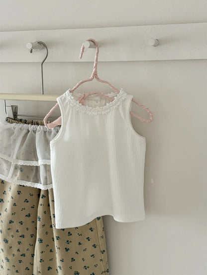タンクトップ・キャミソール・ノースリーブトップス White / 2T (90) キッズトップス レースフラワーフリルノースリーブタンクトップ【mh0008935】
