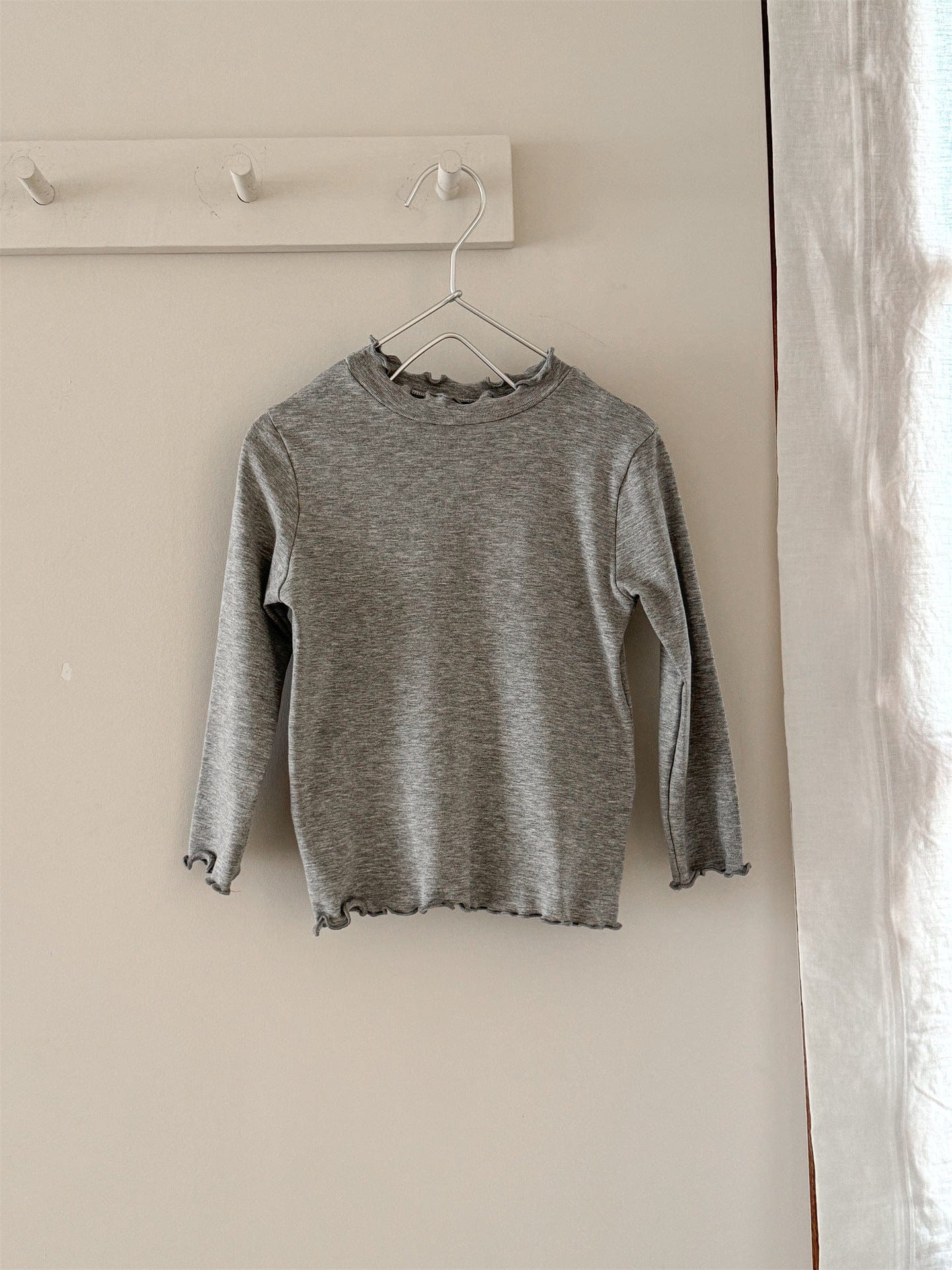 長袖Tシャツ Gray / 90cm 長袖Tシャツ シンプルベーシックフリルインナーTシャツ【mh0009203】