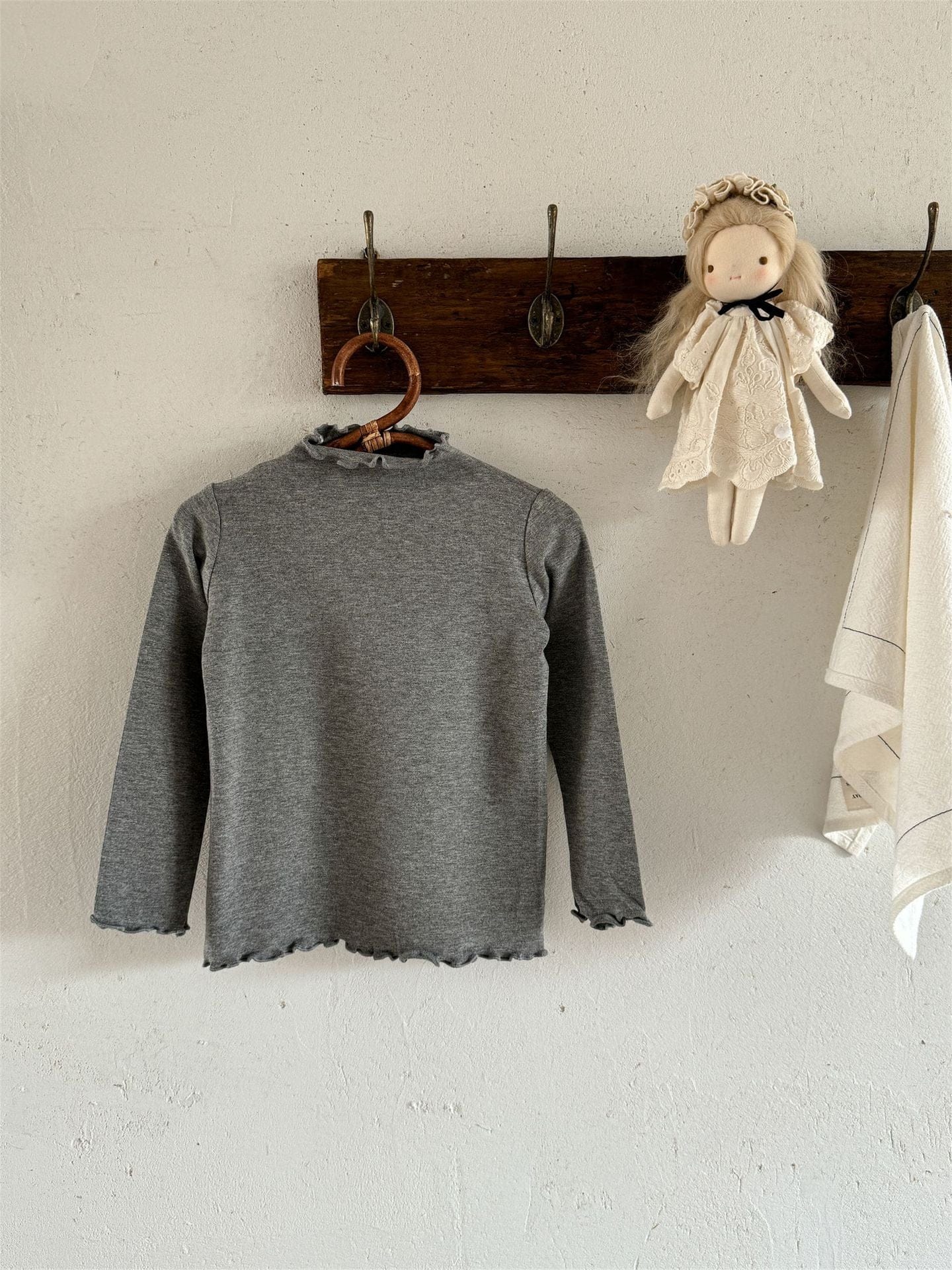 長袖Tシャツ Light Grey / 90cm メロウフリルシンプル長袖Tシャツカットソー【mh0010529】