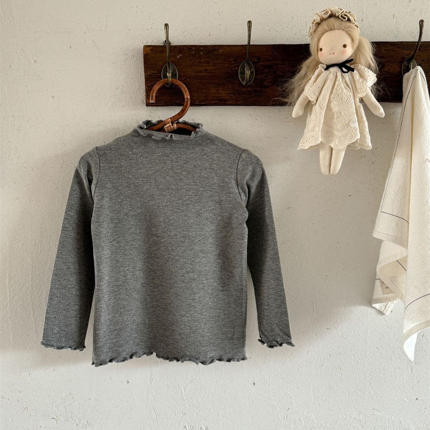 長袖Tシャツ メロウフリルシンプル長袖Tシャツカットソー【mh0010529】