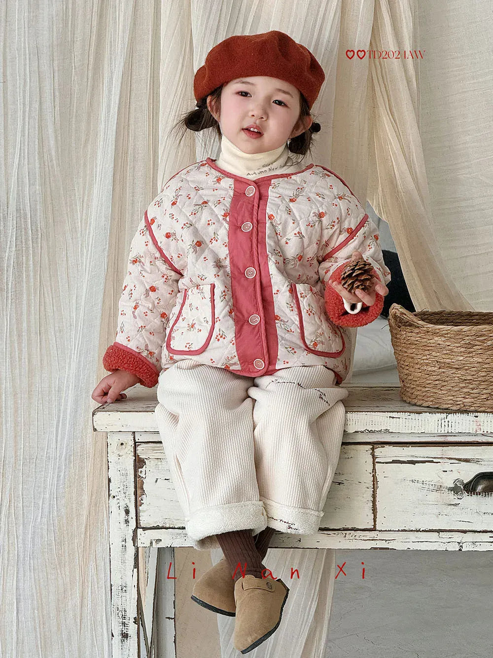 ショートコート・ジャケット・ジャンパー キッズアウター プリント柄キルティング裏フリースノーカラーブルゾンジャケット【mh0008079】