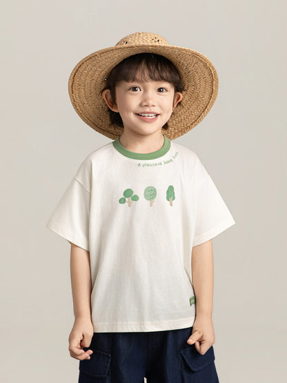 リーフ柄プリントのベージュ半袖Tシャツ、フロントボタン風デザイン