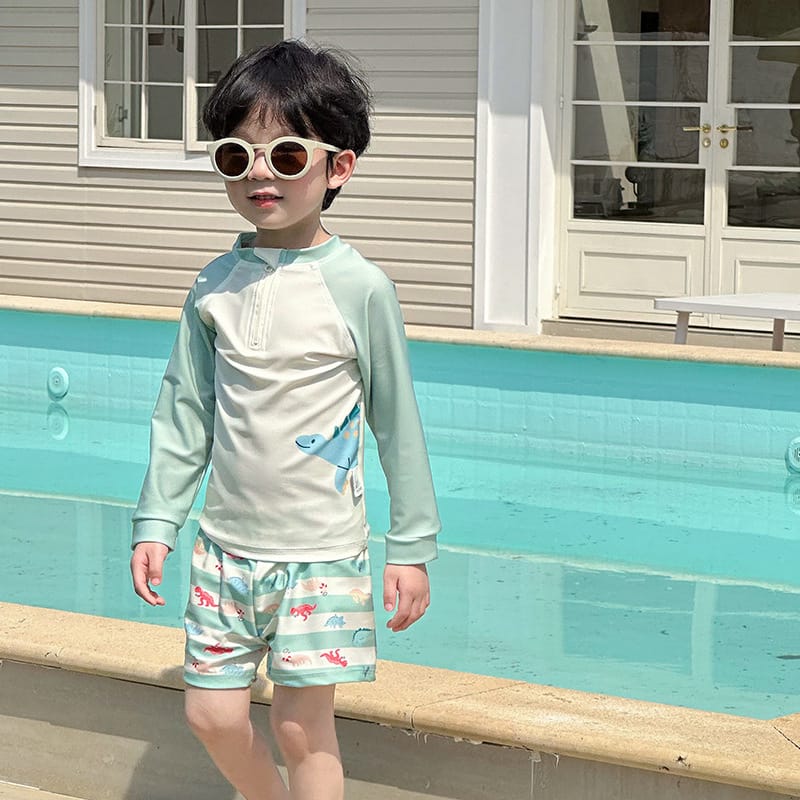 Long-Sleeve Animal Print Rash Guard Shorts Set ラグラン 長袖ラッシュガード ショートパンツ【mh0013339】 mamahalo kids ベビー用水着