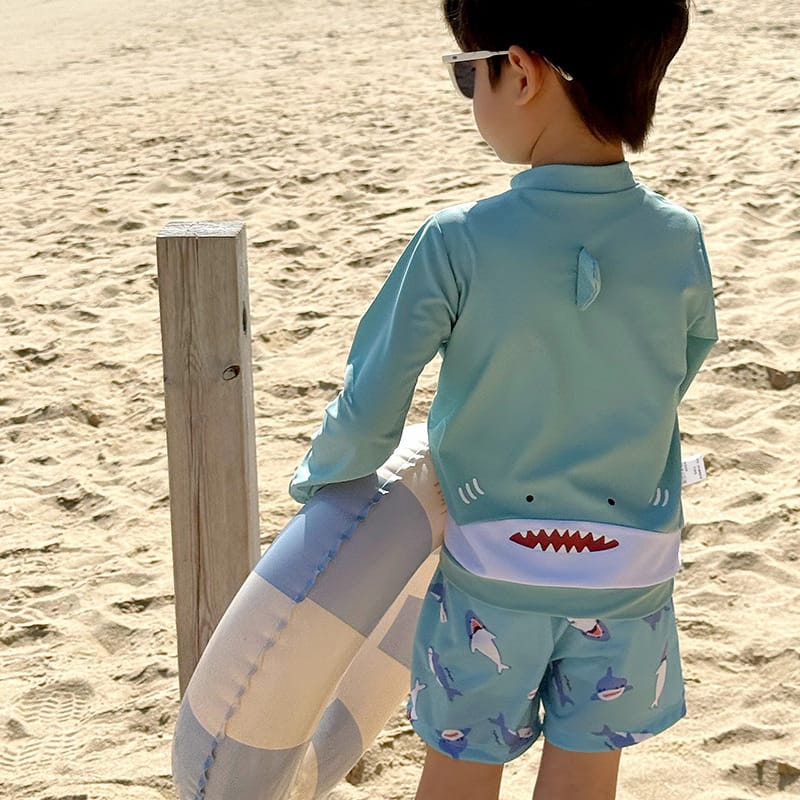 Long-Sleeve Shark Rash Guard Shorts Set スポーティー 長袖ラッシュガード ショートパンツ【mh0013340】 mamahalo kids ベビー用水着