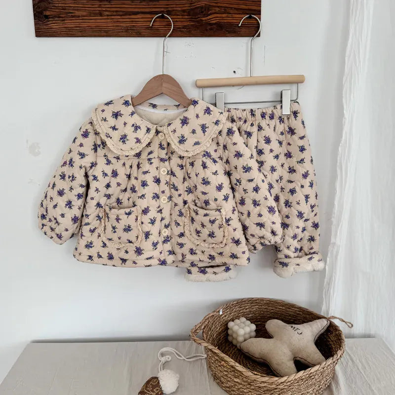 長袖パジャマ キッズセットアップ 2点セット キルティングパデッドフリルガールズ防寒長袖パジャマセット【mh0007987】