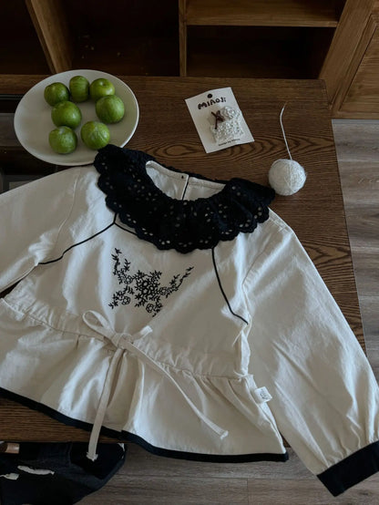 長袖セットアップ beige shirt / 90cm 1-2y キッズトップス ラッフル襟フラワー刺繍チュニックブラウス/ロングフリルパンツ【mh0007315】