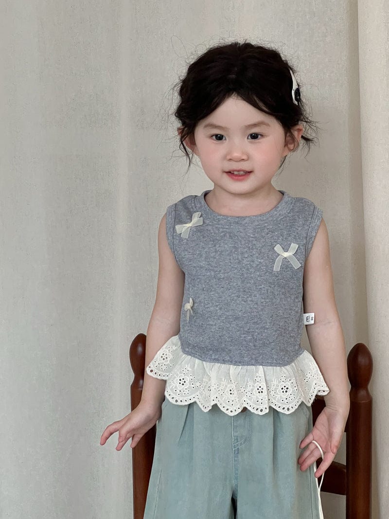 タンクトップ・キャミソール・ノースリーブトップス Gray / 90cm レースペプラムリボンノースリーブタンクトップ【mh0009726】