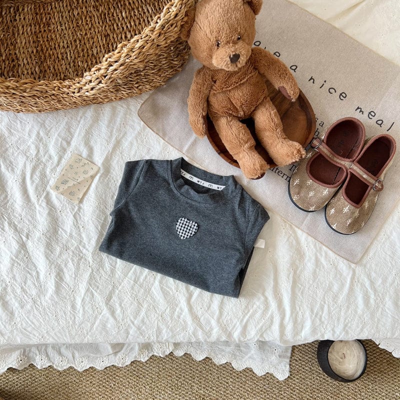 長袖Tシャツ ハートワンポイント長袖Tシャツ【mh0010718】