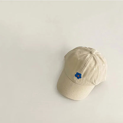ベビー用帽子 beige / 48-52cm 2-6years ☺︎ キッズ帽子 フラワー刺繍 野球帽 キャップ 5カラー
