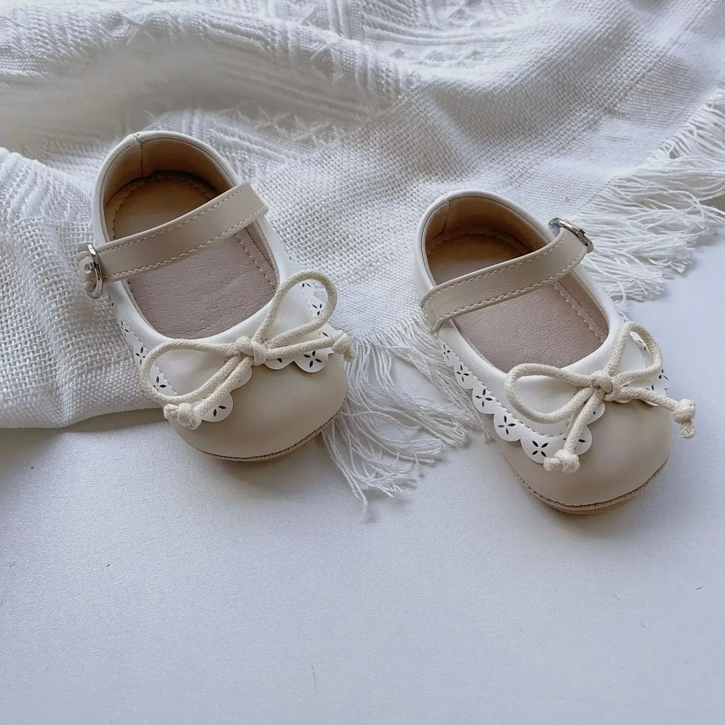 ベビー用靴 Beige / M inner 12cm ベビーシューズ ストラップフラットバレエシューズ ファーストシューズ 靴【mh0007191】