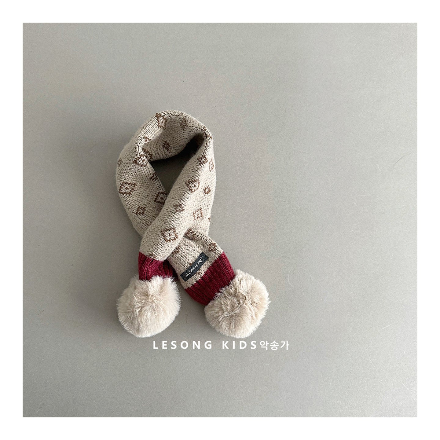 ネックウォーマー Beige / One Size キッズマフラー ニット ボンポン付き ネックウォーマー【mh0011798】