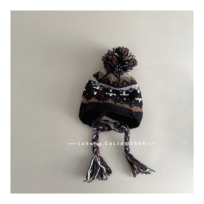 ベビー用帽子 Black / One Size キッズ帽子 ジャカードニット ぽんぽん 耳当て付き 三つ編みコード【mh0011803】