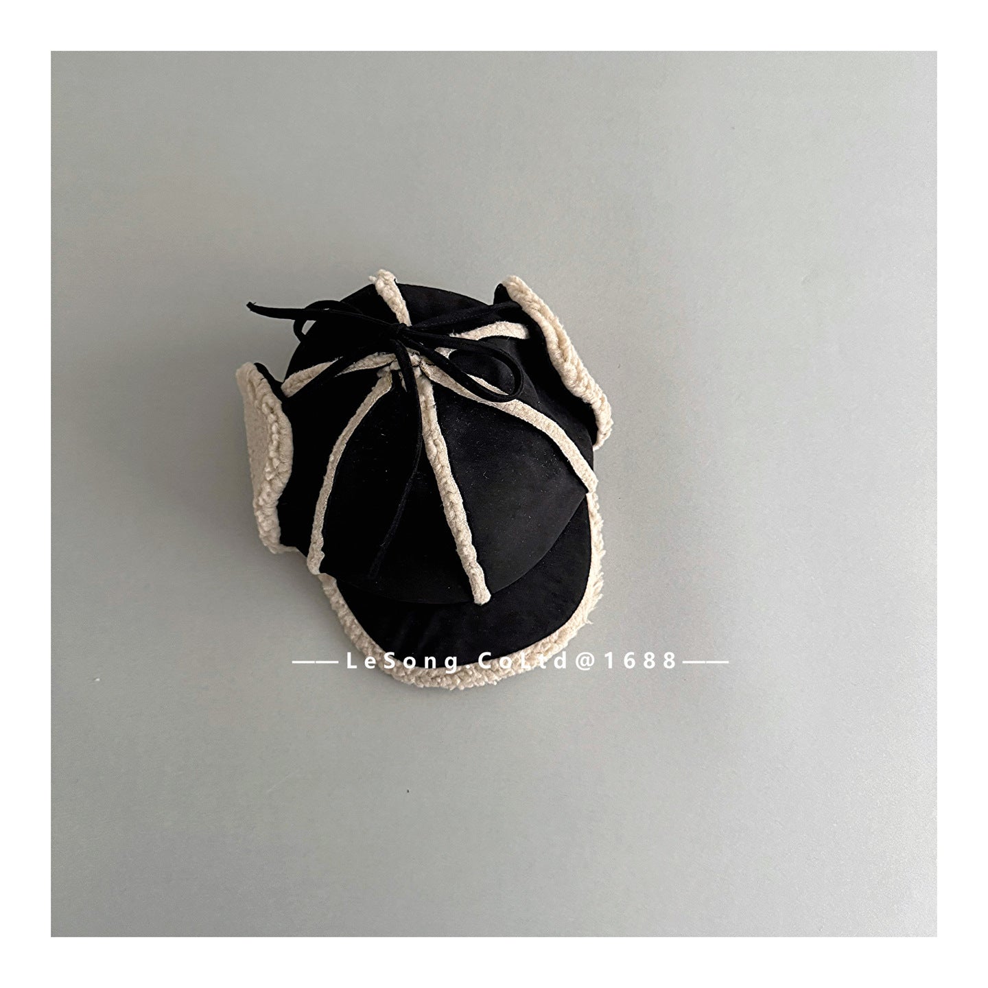 ベビー用帽子 Black / One Size キッズ帽子 フェイクムートン フェイクスウェード スエード 耳当て付き パイロットキャップ【mh0011834】